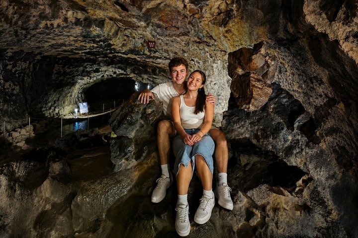 Jeju Island Popular Sightseeing Private Car Charter Tour 5/9hours