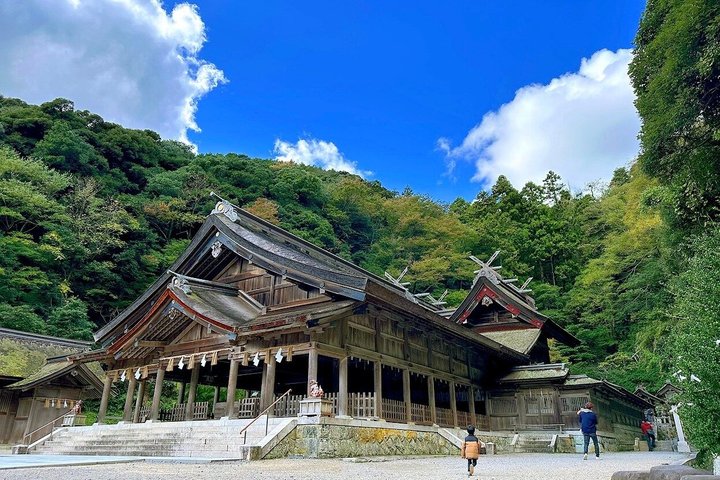 Private Shore Excursion: Sakaiminato Highlights