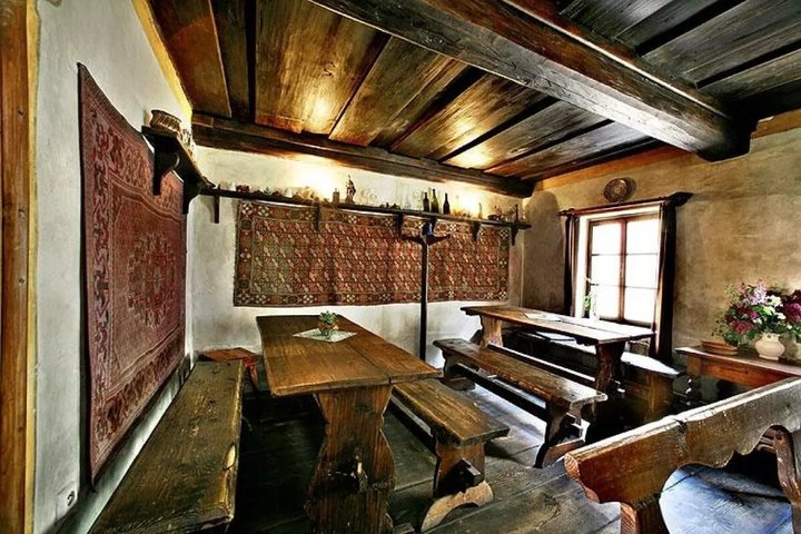 Cesky Krumlov Full day tour from Prague and back