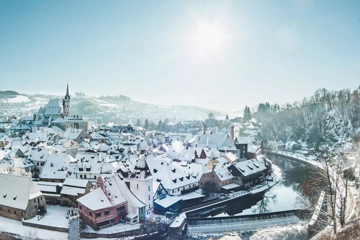 Cesky Krumlov Full day tour from Prague and back