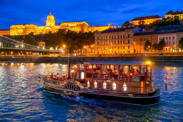Budapest Paddle Steamer Danube Cruise with Tokaj & Audio Guide