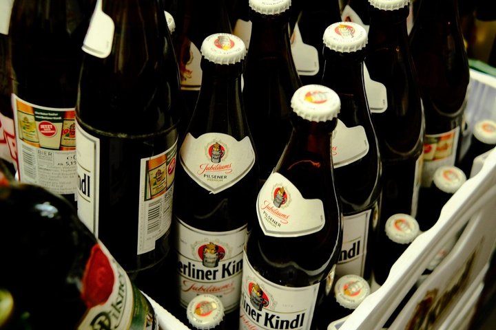 Berlin: Mitte District Food Tour with 7 Authentic Local Tastings