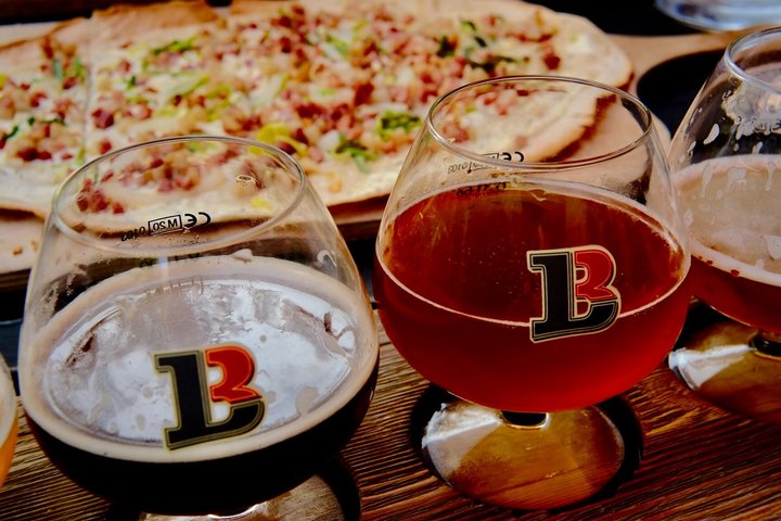 Berlin: Mitte District Food Tour with 7 Authentic Local Tastings