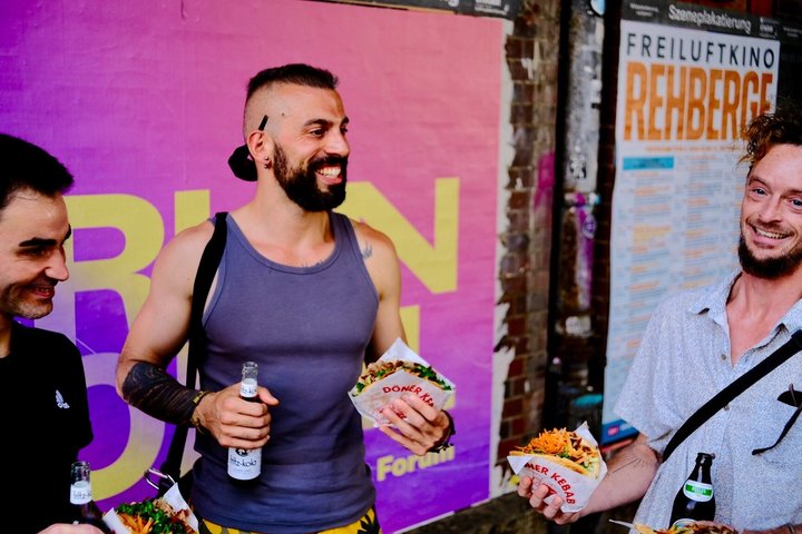 Berlin: Mitte District Food Tour with 7 Authentic Local Tastings