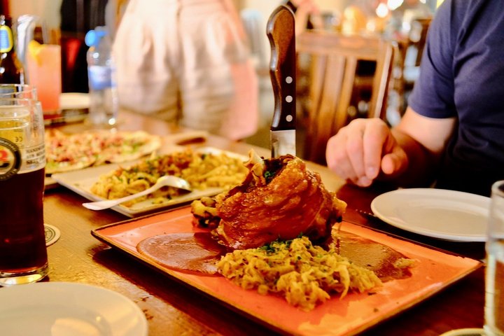 Berlin: Mitte District Food Tour with 7 Authentic Local Tastings