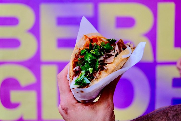 Berlin: Mitte District Food Tour with 7 Authentic Local Tastings
