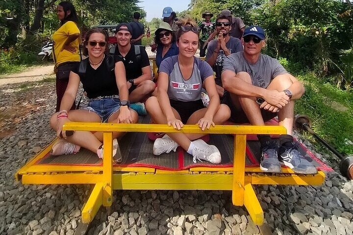 Half/Full Day Tuk Tuk : Bambootrain, Killing & Bat Caves,Sunset