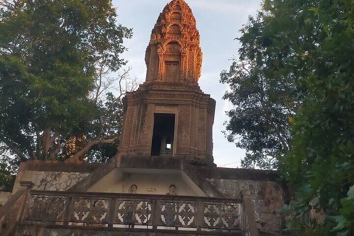 Half/Full Day Tuk Tuk : Bambootrain, Killing & Bat Caves,Sunset