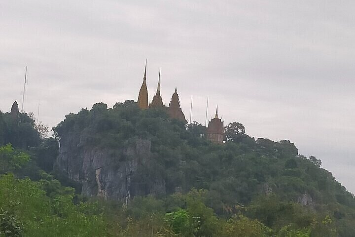 Half/Full Day Tuk Tuk : Bambootrain, Killing & Bat Caves,Sunset