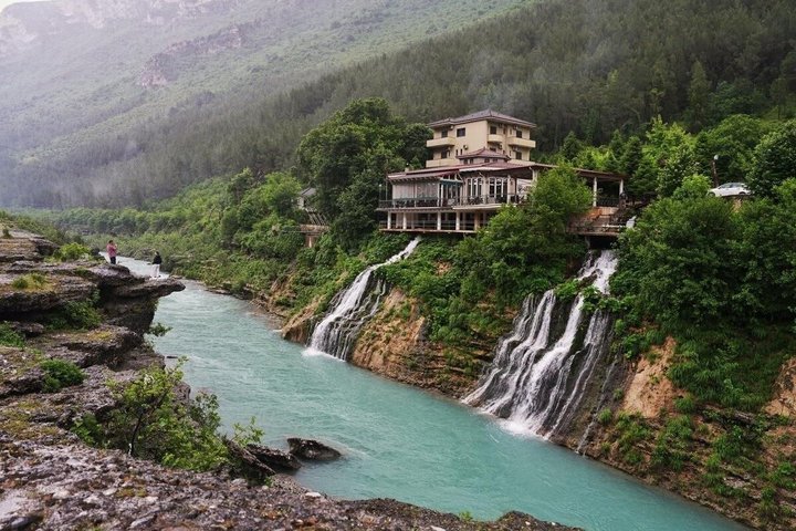 Bënja Thermal Baths and Langarica Canyon Tour from Saranda Ksamil