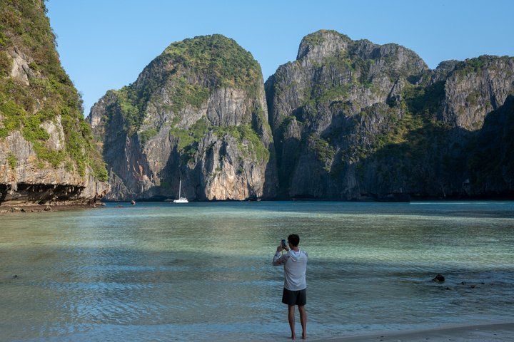 Island Cruise from Phuket to Phi Phi Islands with Maya Bay Visit