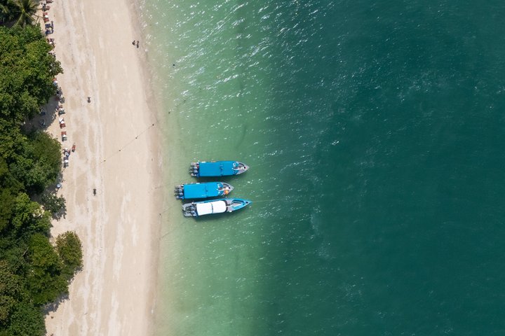 Island Cruise from Phuket to Phi Phi Islands with Maya Bay Visit