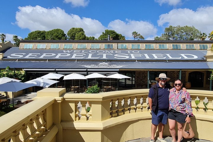 Group of Four Private Barossa Wine Tour with Lunch