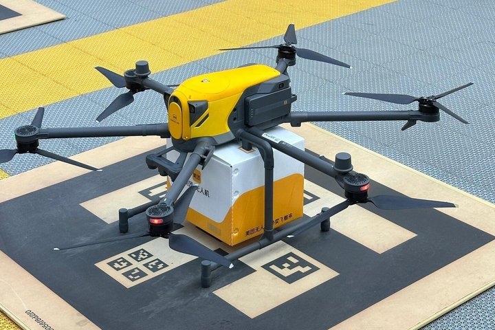 Shenzhen: Future Tech Tour Drone Delivery, Robot and Coffee