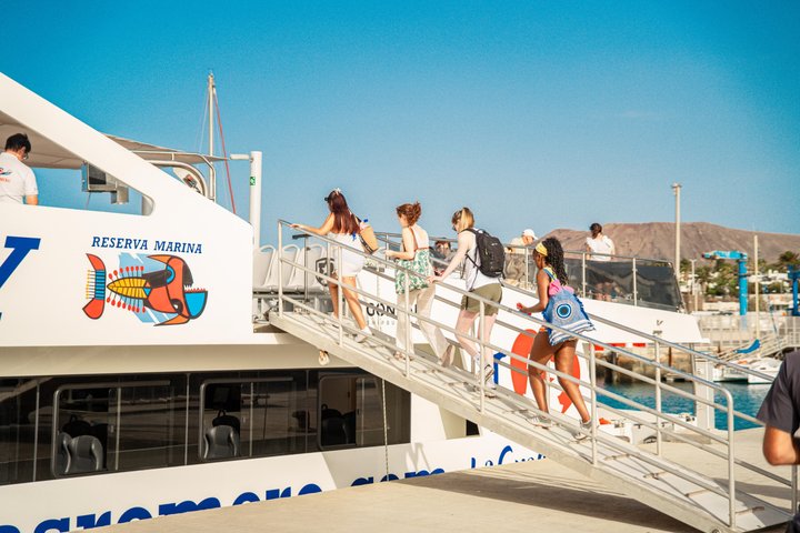 Lanzarote Volcano and Wine Region Tour from Fuerteventura