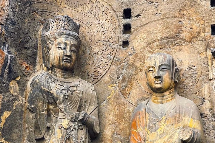 Luoyang Private Day tour to Longmen Grottoes and Shaolin temple