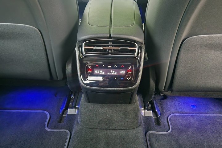 Executive Airport Transfer from Chester to Manchester