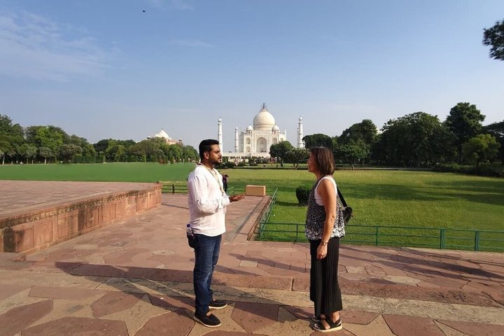 Taj Mahal Skip-the-Line Guided Tour with Optional Add-ons