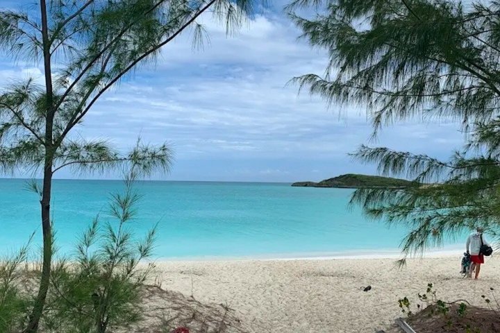 Exuma,Bahamas: 6 Seater Buggy/Jeep Rental with Bluetooth speakers