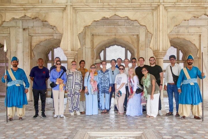 Lahore Private Tour: Fort, Walled City, Badshahi Mosque & Wagah