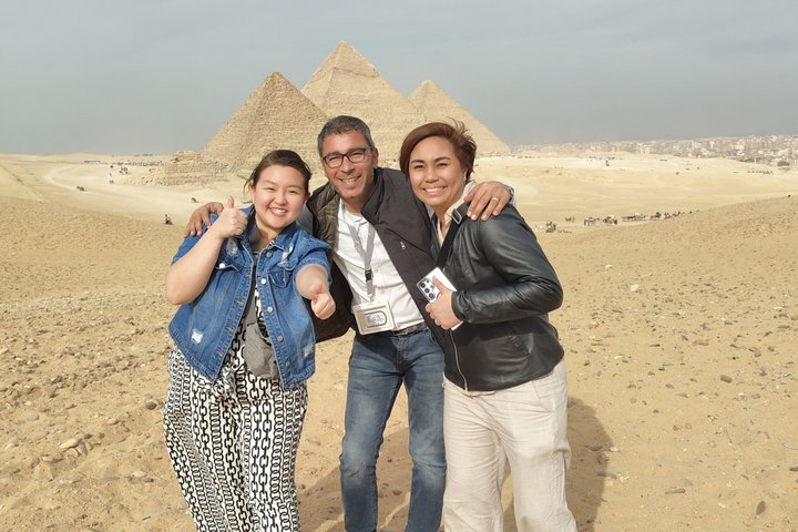 Private Guided Tour Giza pyramids, Sphinx with an Egyptologist