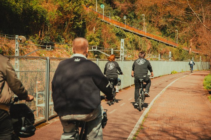 Small-Group Electric Bike Tour in San Sebastián