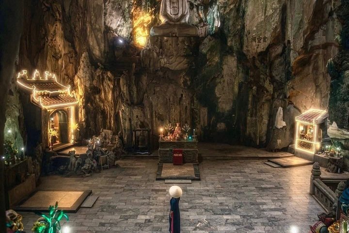 Da Nang private car: Golden Bridge, My Son & Marble Mountains