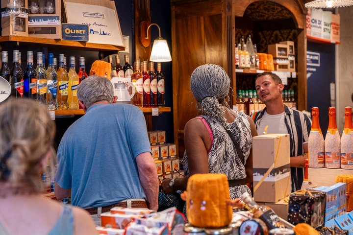 Bordeaux Food and Wine Tour : Authentic Artisan Flavors