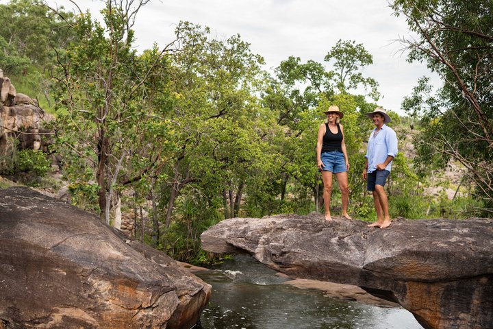 Nitmiluk Heli Art Adventure Scenic Flight and Aboriginal Art Tour