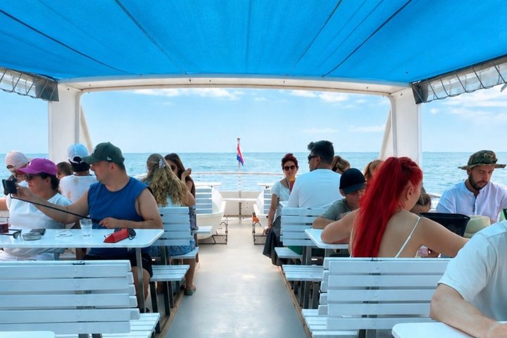 Brijuni All-Inclusive Boat Tour with Lunch, Drinks & Swim Stop