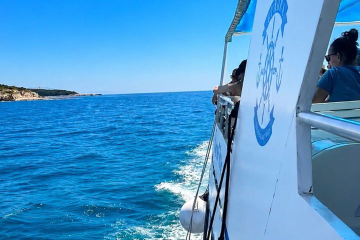 Brijuni All-Inclusive Boat Tour with Lunch, Drinks & Swim Stop