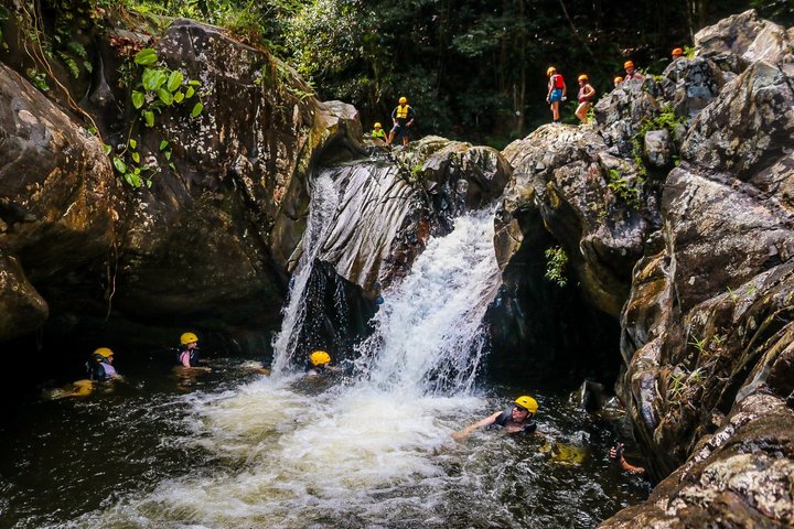 Small Group El Yunque Half Day Tour with Transport: Waterslide
