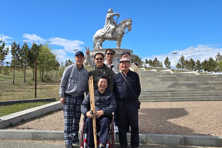 Chinggis Khaan Statue and Terelj National Park (Private Tour)