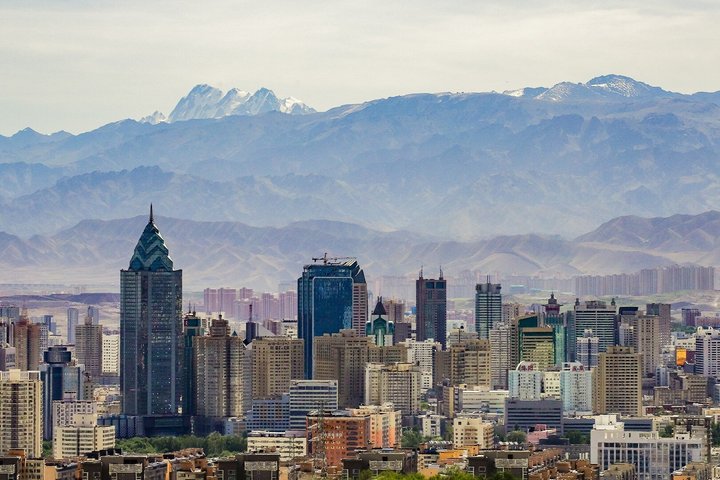 Urumqi Private Arrival Transfer: Airport to Hotel