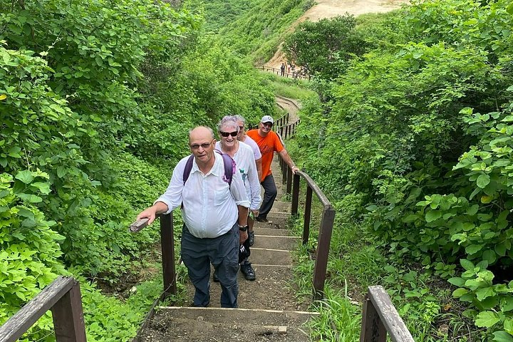 Manta Pacoche Wildlife Refuge and Lighthouse Trail Tour