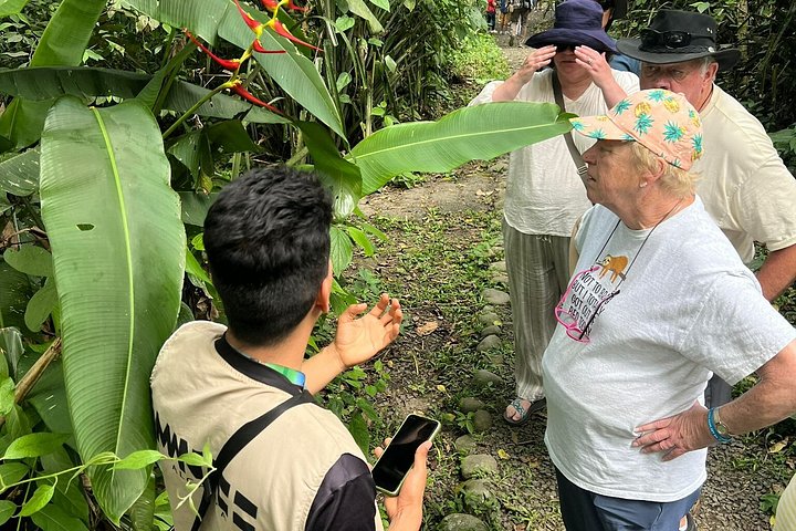 Manta Pacoche Wildlife Refuge and Lighthouse Trail Tour