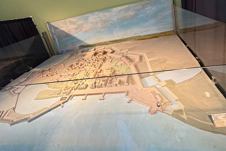 Louisbourg Fortress & Lighthouse Tour from Sydney Cape Breton