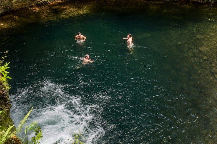 Southeast Side of Upolu Full-Day Island Tour of Samoa