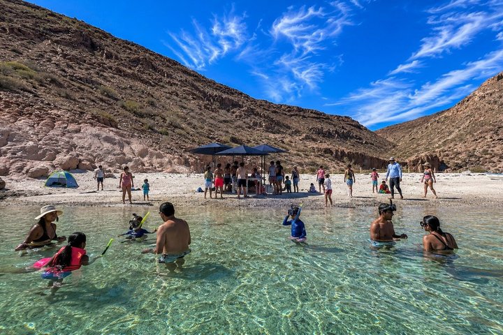 Isla Espiritu Santo, Balandra and Sea Lions All Inclusive
