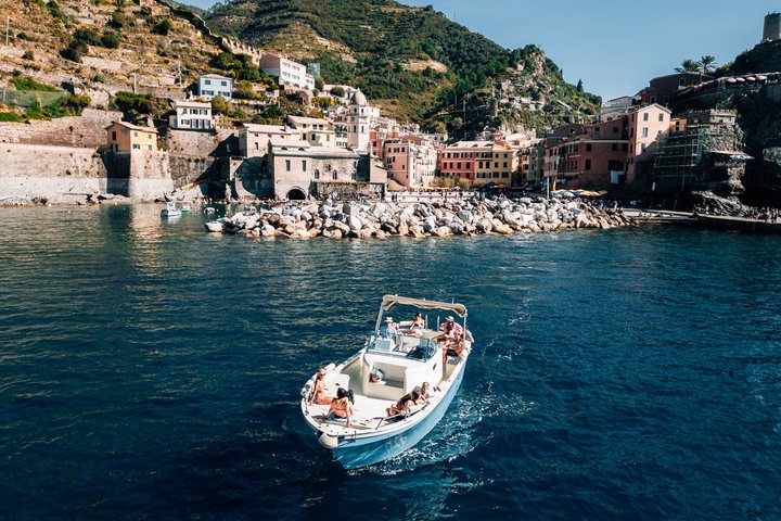 Cinque Terre Sunset Boat Tour Experience