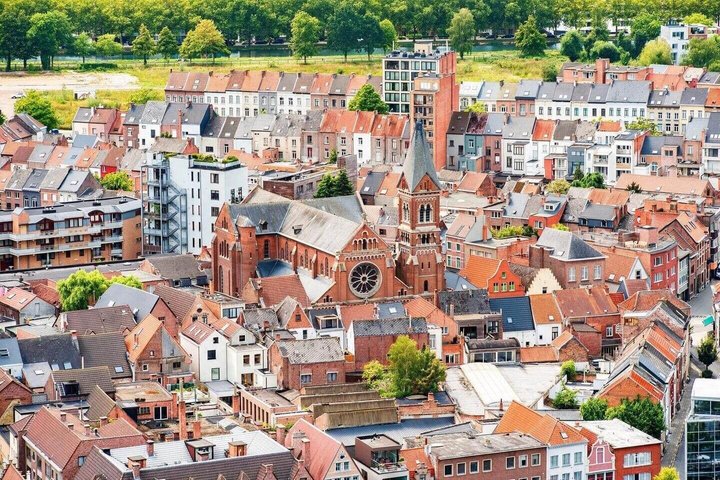 Hello Mechelen: Private 2-Hour Intro City Walk with Local Guide