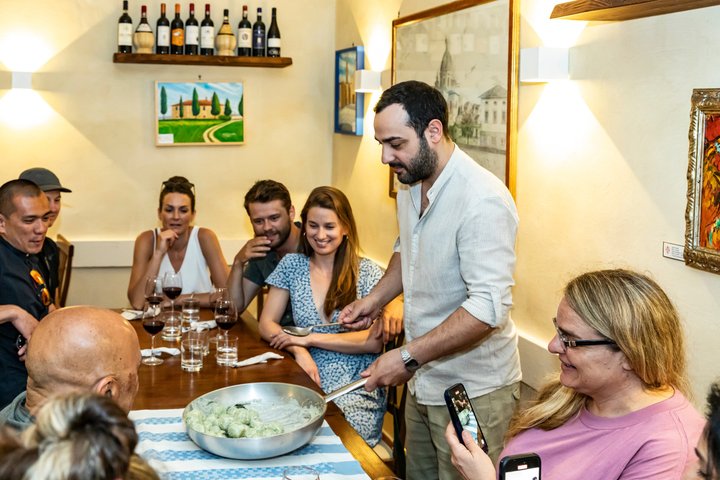 Winner 2026 Florence Sunset Food & Wine Tour by Eating Europe