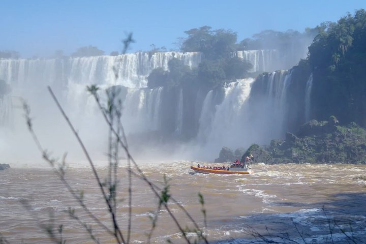 Gran Aventura Iguazu Falls: 4WD Ride & Boat Navigation in Iguazu