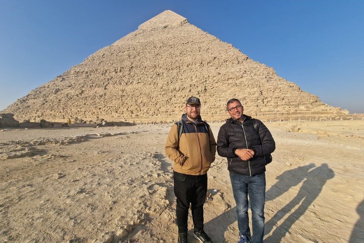 Private Guided Tour Giza Pyramid, Shpinx and The Grand Museum.