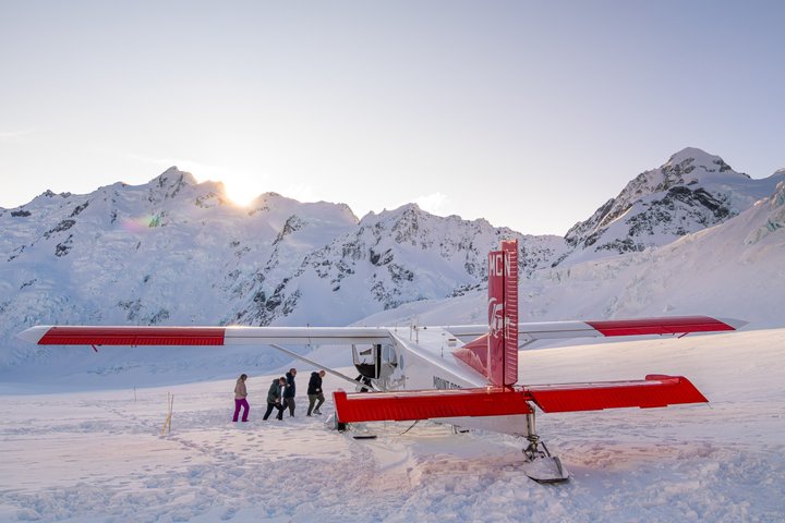 45-Minute Mount Cook Ski Plane and Helicopter Combo Tour