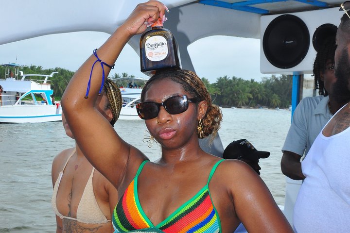 Best Punta Cana Caribbean Hip Hop Party Boat Live DJ & Open Bar