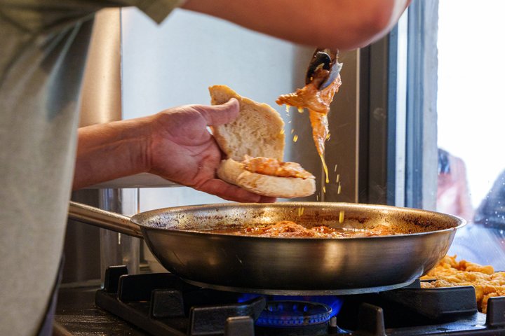 Winner 2026 Undiscovered Lisbon Food & Wine Tour by Eating Europe