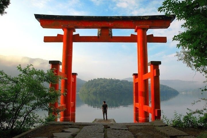 Hakone Private & Custom Day Tour with English Driver