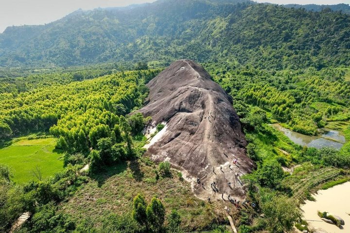 Buon Ma Thuot: Bim Bip Waterfall & Lak Nature with Local Lunch