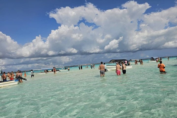 Private Full Day Mnemba Island Snorkeling & Kendwa Beach